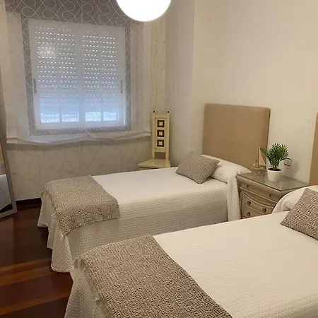 Insuina, En Vut-po-08842 アパート *